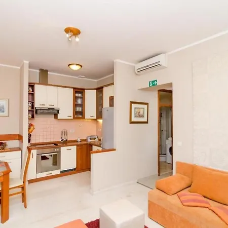 Depozit - One-bedroom Apartment- Gornji Kono 62